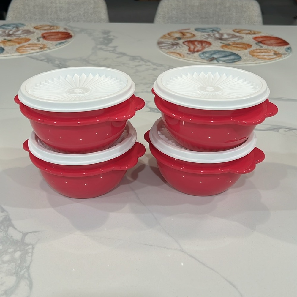 Tupperware small containers - Picture 11 of 12